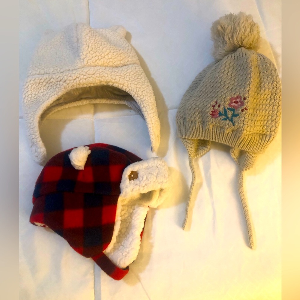 3 Baby’s Hats Sz. 0-9M
